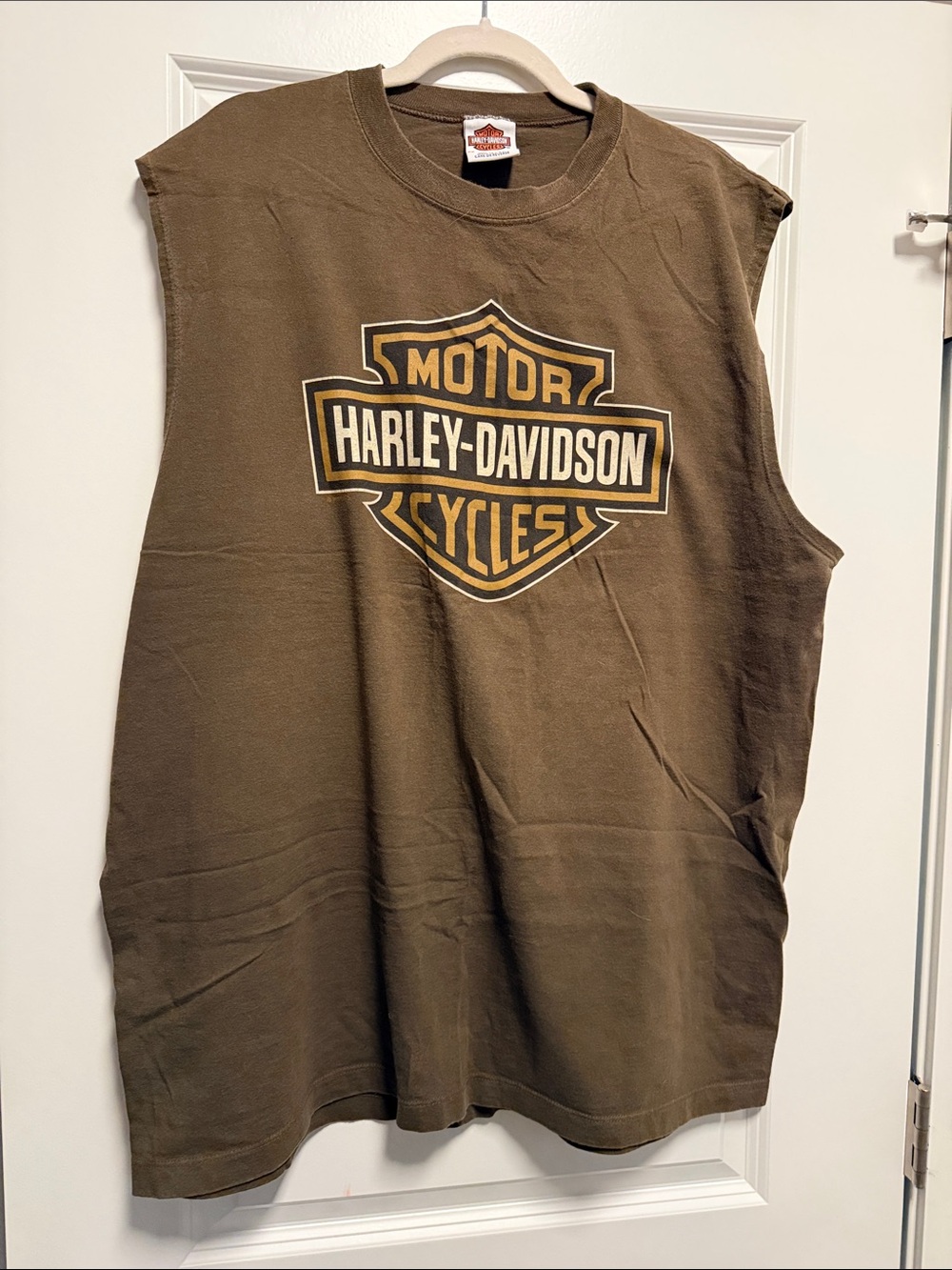 Harley-Davidson Brown Sleeveless Tee
Men’s XL